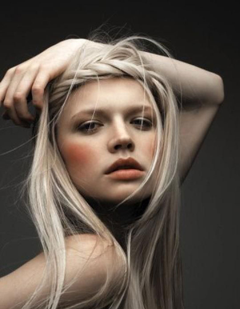 Coiffure visage rond cheveux longs , 40 coiffures canon pour les visages ronds , Elle