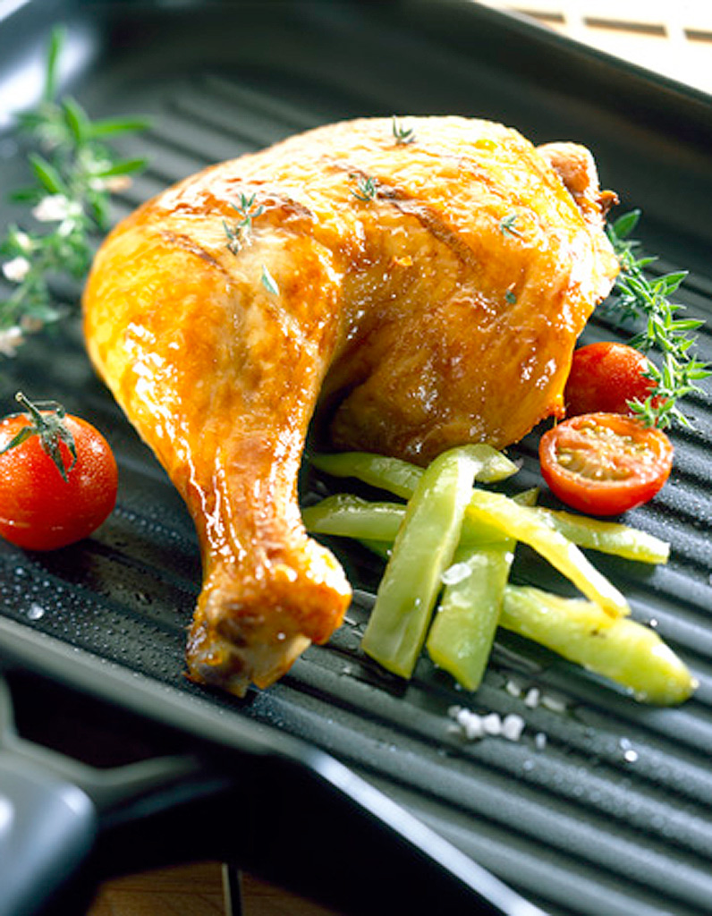 Cuisses De Poulet, Sauce Aux Canneberges Et Au Poivre Vert - Recettes ...