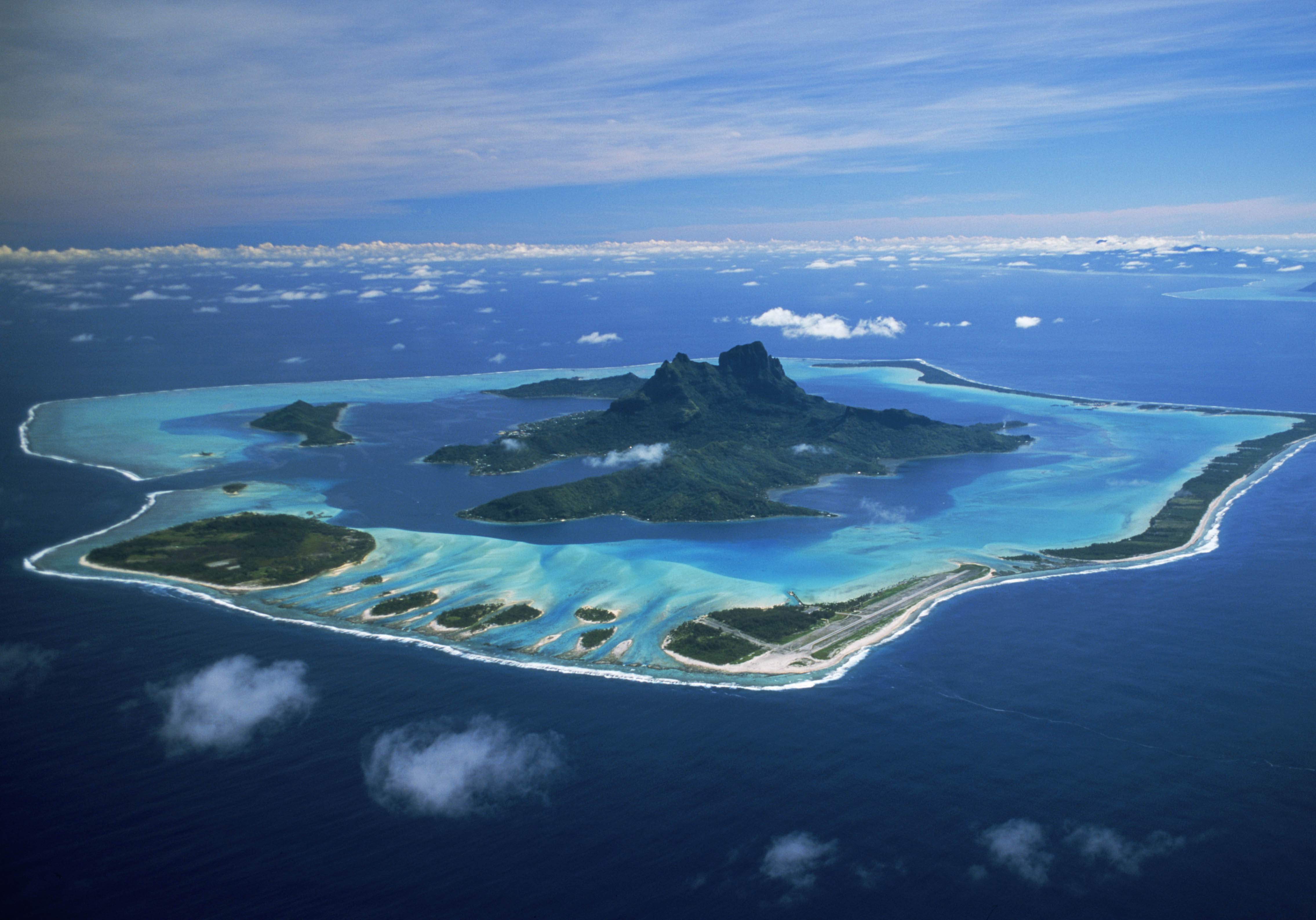 L'île de Bora-Bora, à Tahiti - Les 10 plus belles îles du ...