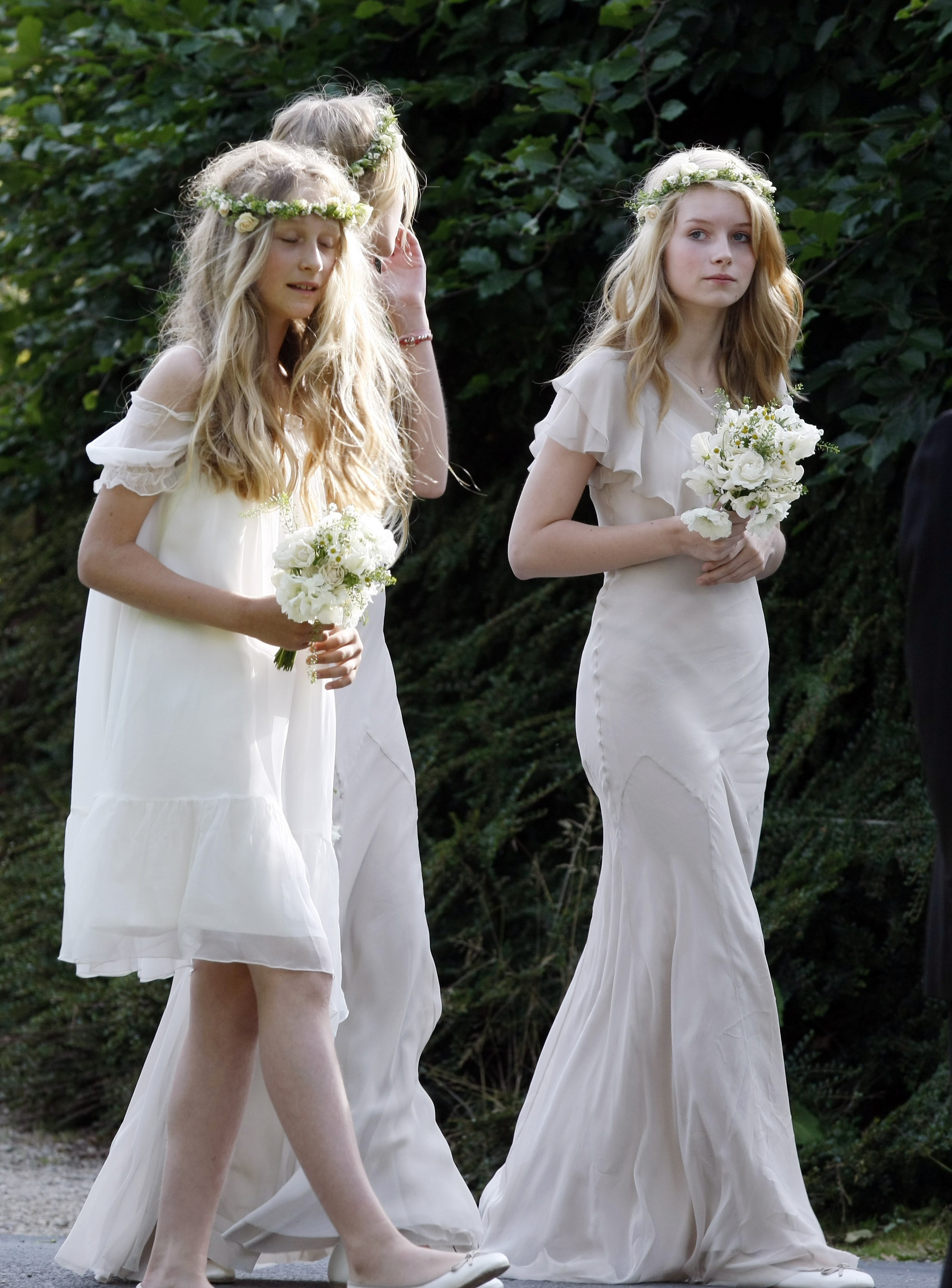 La robe de demoiselle d\u0027honneur de Lottie Moss au mariage de Kate Moss et
