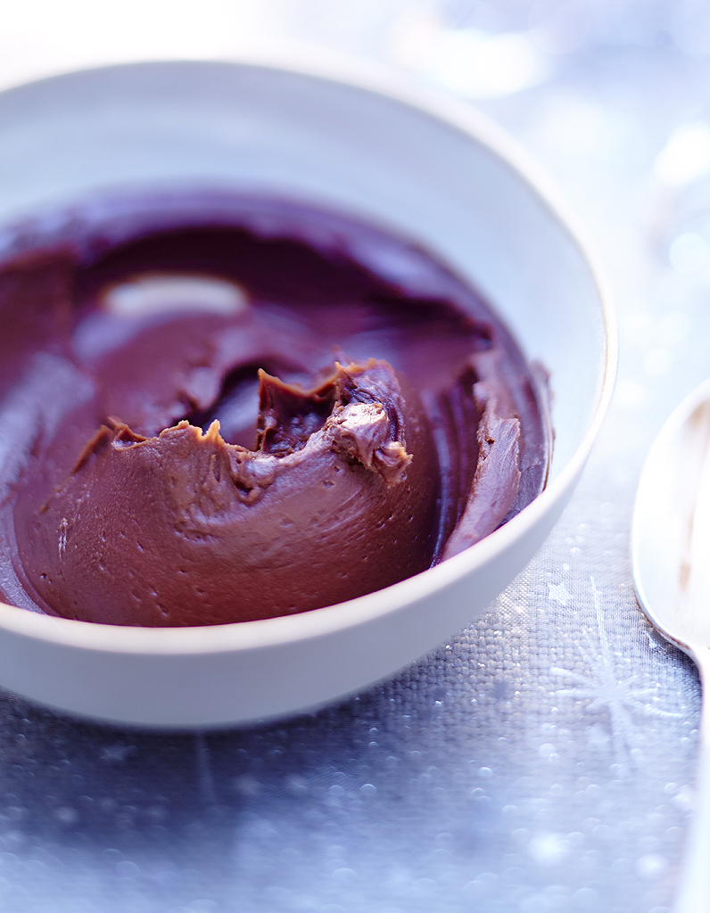 Ganache Au Chocolat Noir Pour 6 Personnes Recettes Elle