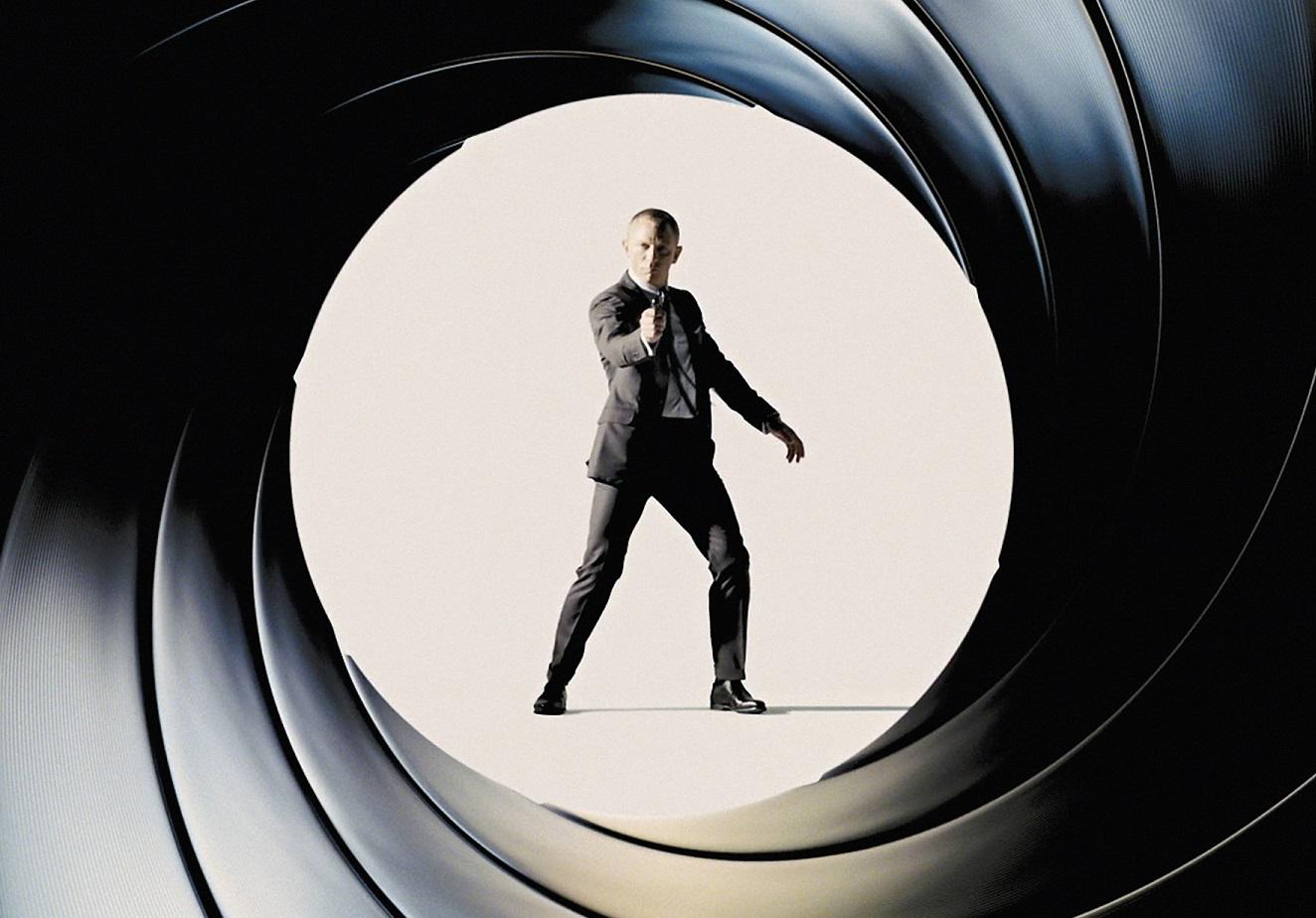 007 Spectre : nouvelle bande-annonce pour le prochain James Bond - Elle